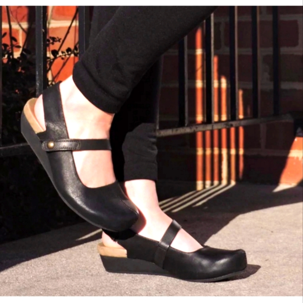 OTBT Springfield Comfort Wedges